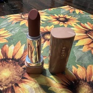 MARC JACOBS LIPSTICK